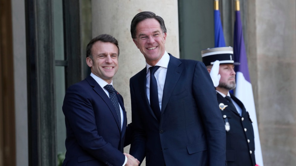 macron - route